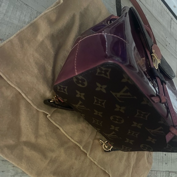 Louis Vuitton Hot Springs Vernis Patent Leather + Monogram Backpack Vieux Rose - Picture 13 of 14